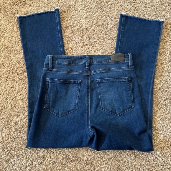 PAIGE Colette High-Rise Raw-Hem Crop Flare Jeans 
size 28 - Picture 11 of 12